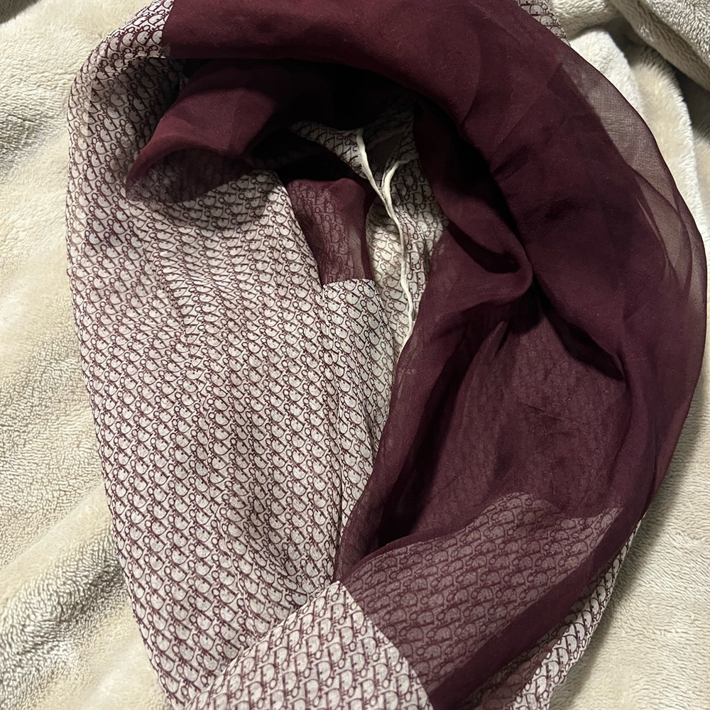 Christian Dior scarf 34” X 34” square silk  burgundy - Picture 4 of 7
